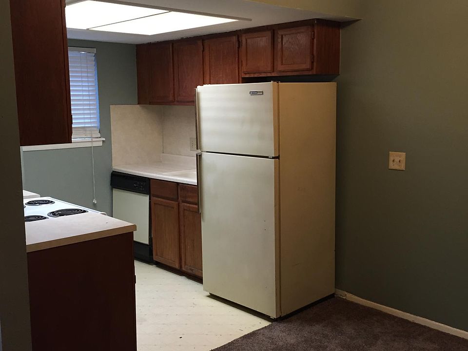 1st image of 1008 S Quincy Ave APT 1