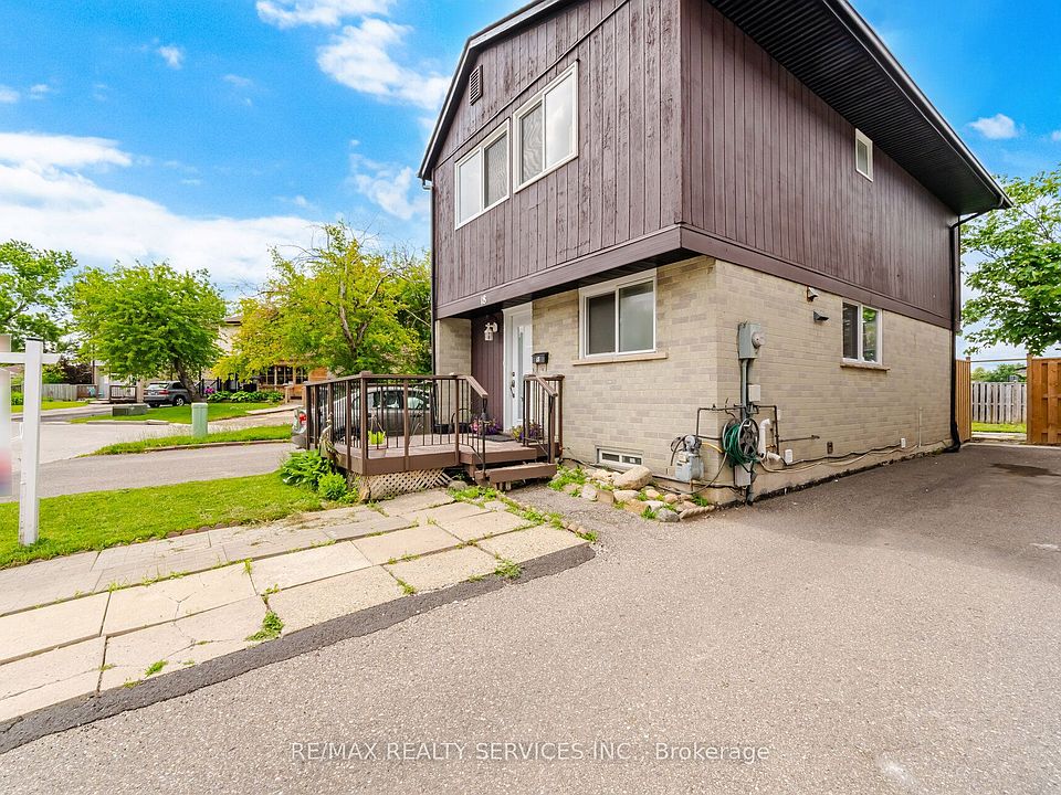 1st image of 18 Gold Pine Ct
