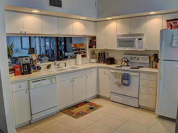 4th image of 1200 Country Club Dr APT 4502