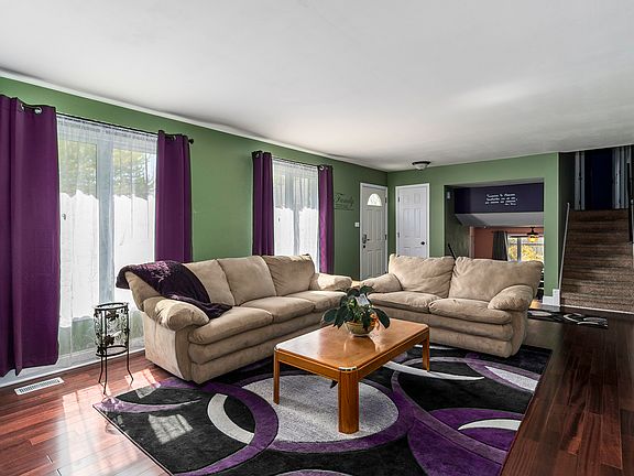 5th image of 15348 Regent Dr