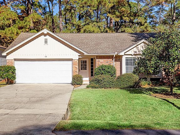 2nd image of 12 Fairmeade Bend Dr