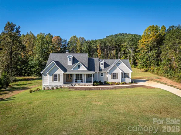 67 Taddington Cir, Columbus, NC 28722