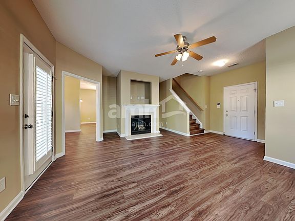5th image of 582 Cotton Brook Dr