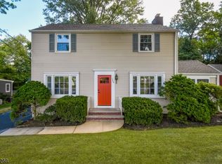 129 Passaic Ave, Summit, NJ 07901