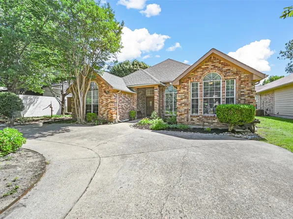 17918 Hillcrest Rd, Dallas, TX 75252