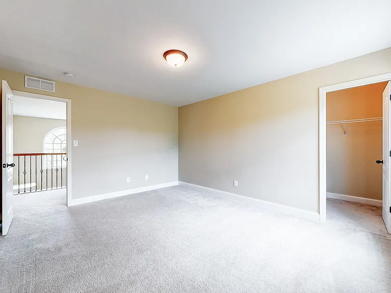 802 Urton Woods Way — Photo 47