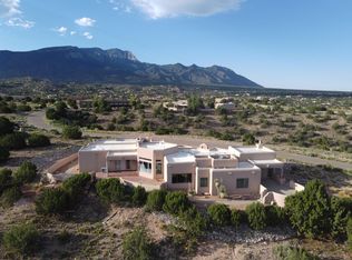 6 Calle Ponderosa, Placitas, NM 87043