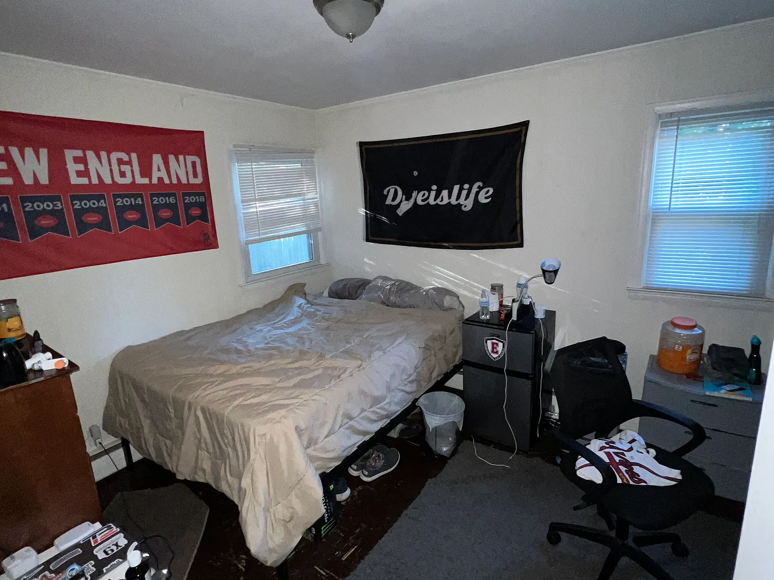 4 bed, 1058 sqft, $2,520 — Photo 3