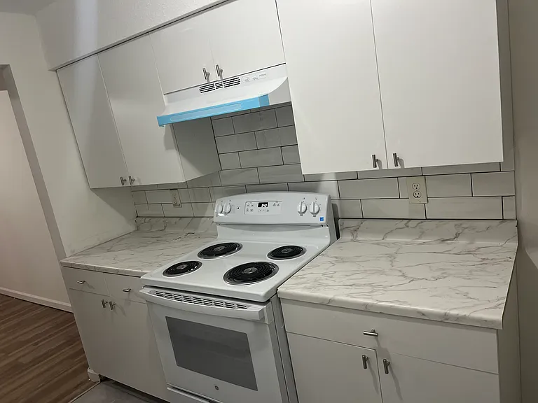 4 Concorde Way #4A3 — Photo 8