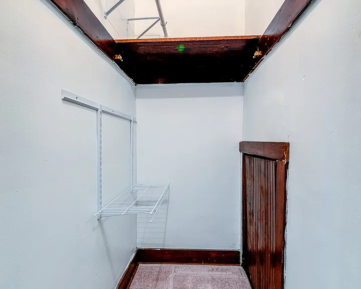1121 Bellaire Ave — Photo 2