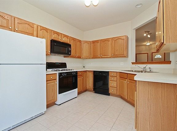 2nd image of 9001 Mansfield Dr
