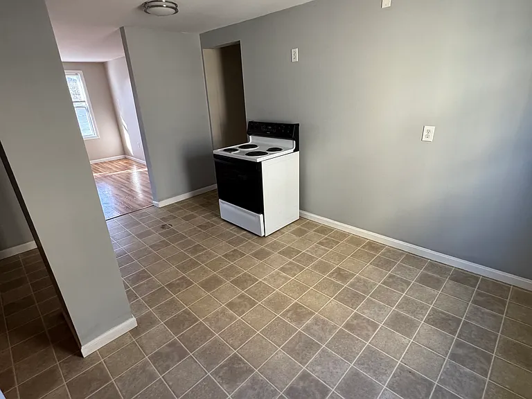 34 Shamrock St #2 — Photo 4
