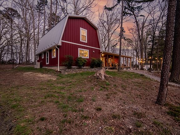 2nd image of 562 Peach Orchard Rd