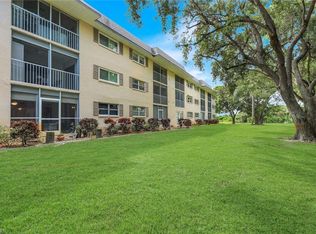5419 Rattlesnake Hamm Rd #105F, Naples, FL 34113