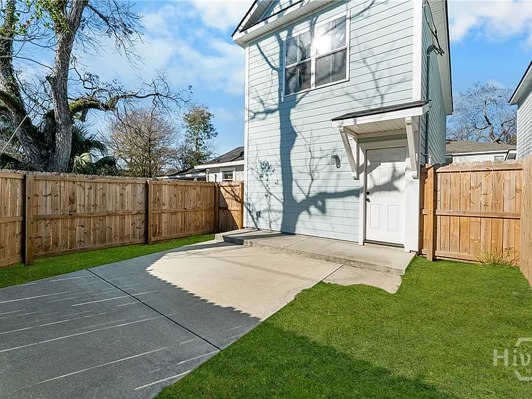 1203 E Bolton St — Photo 27
