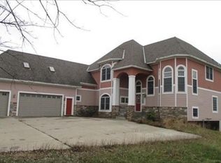 1027 Indian Trail Path S, Afton, MN 55001