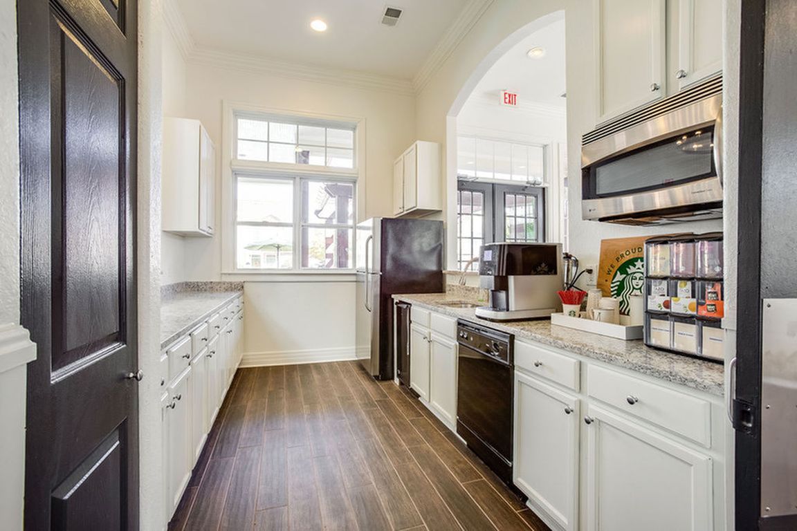 Clubhouse Kitchen
