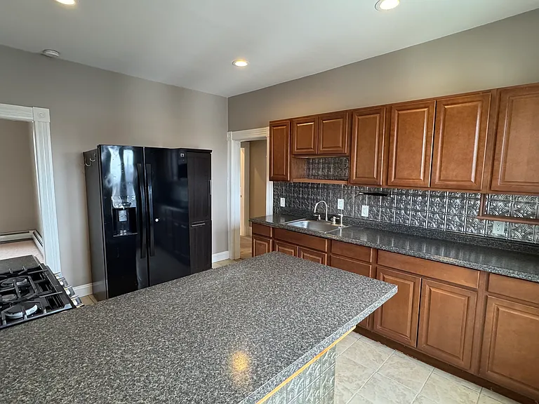 124 Water St #2 — Photo 9