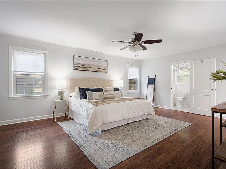 4525 Sequoia Rd — Photo 25