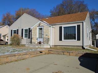 2718 N Wyoming St, Omaha, NE 68112