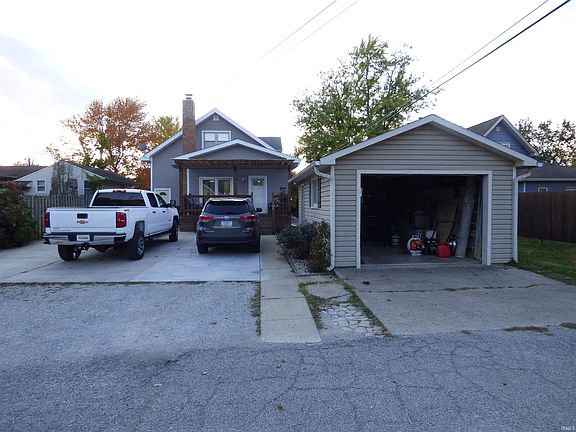 5th image of 651 S Clay St