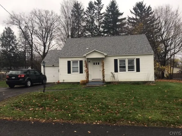 114 Hedgewood Pl, Deerfield, NY 13502