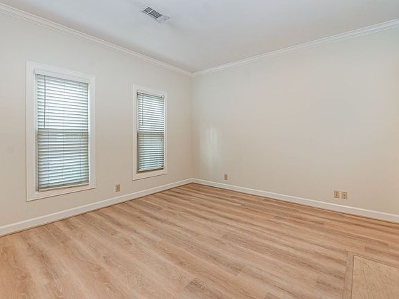 5th image of 2115 Acklen Ave APT 1