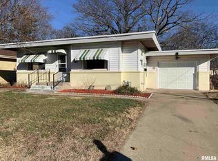 13 Alexander Ln, Bartonville, IL