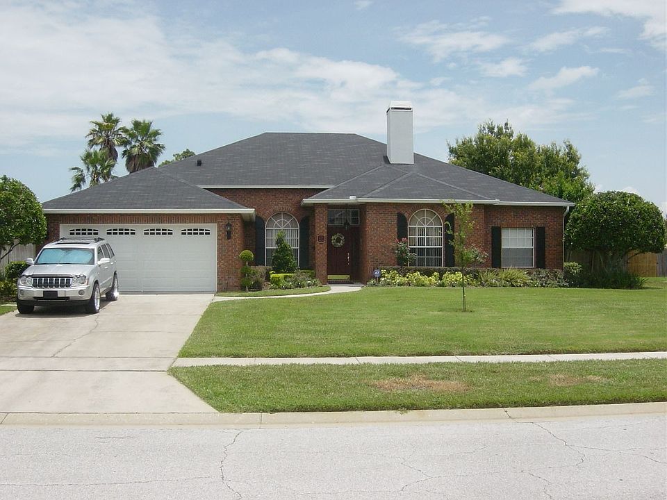 2nd image of 637 Adriane Park Cir
