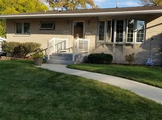 2120 Carter Rd, Dubuque, IA 52001