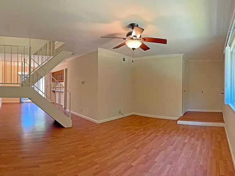 1448 Carnot Dr — Photo 4