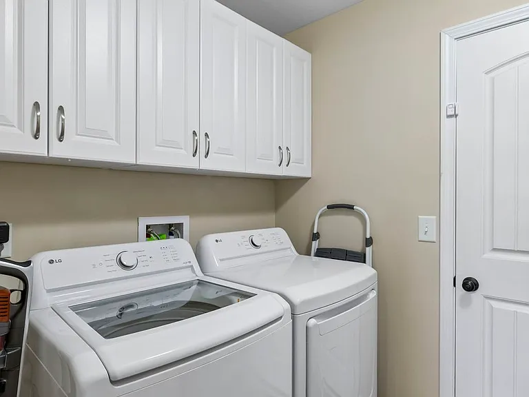 1151 Eagles Bluff Dr — Photo 17