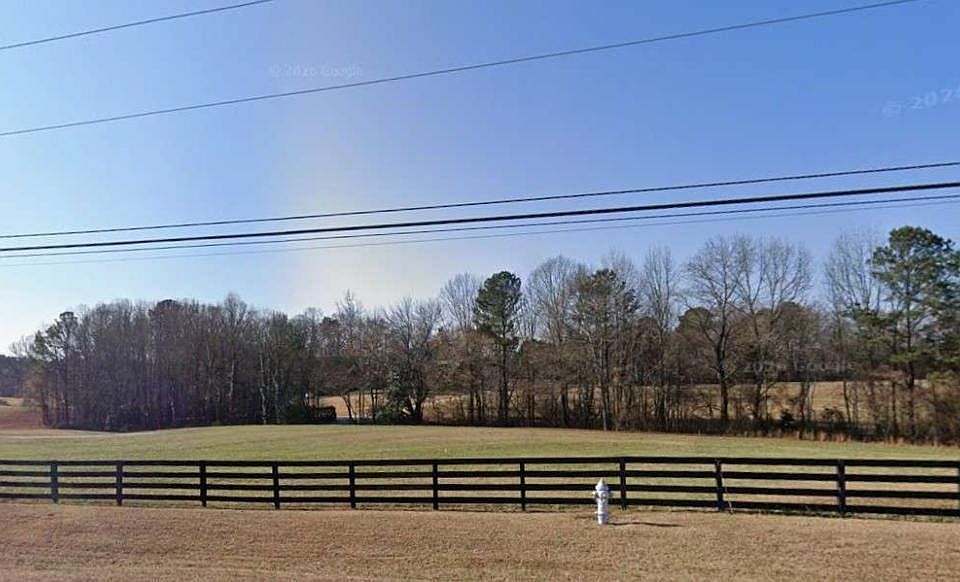 2nd image of 2730B Camp Branch Rd