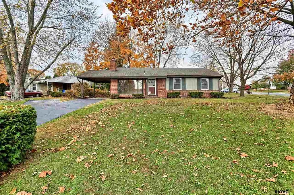 200 Folkstone Way photo 1