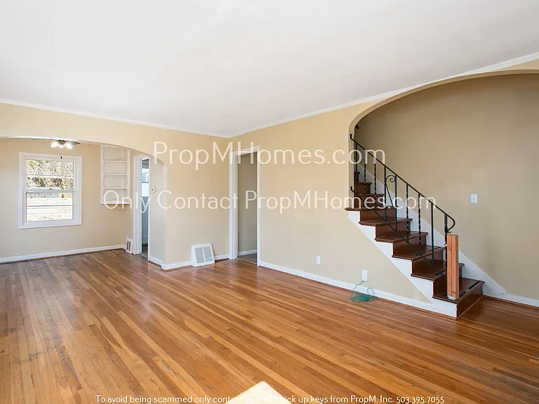 5127 SE Tibbetts St — Photo 4
