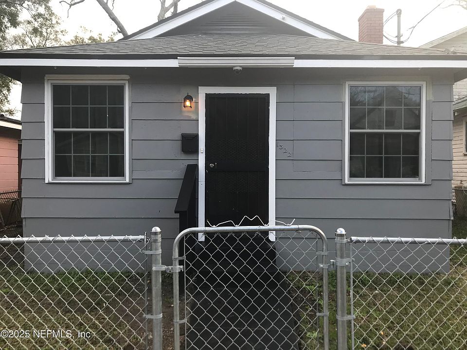 1st image of 1322 STEELE Street