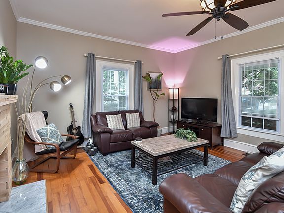 2nd image of 619 Flat Shoals Ave SE
