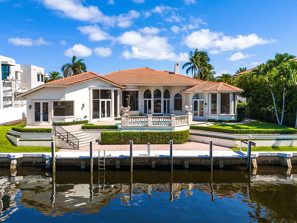 1st image of 159 W Coconut Palm Road