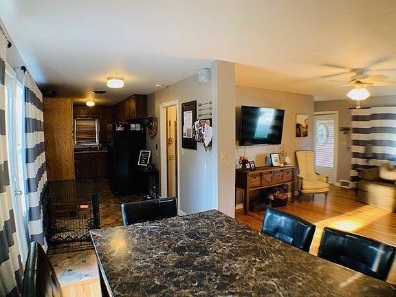 4th image of 1907 Parkway Dr