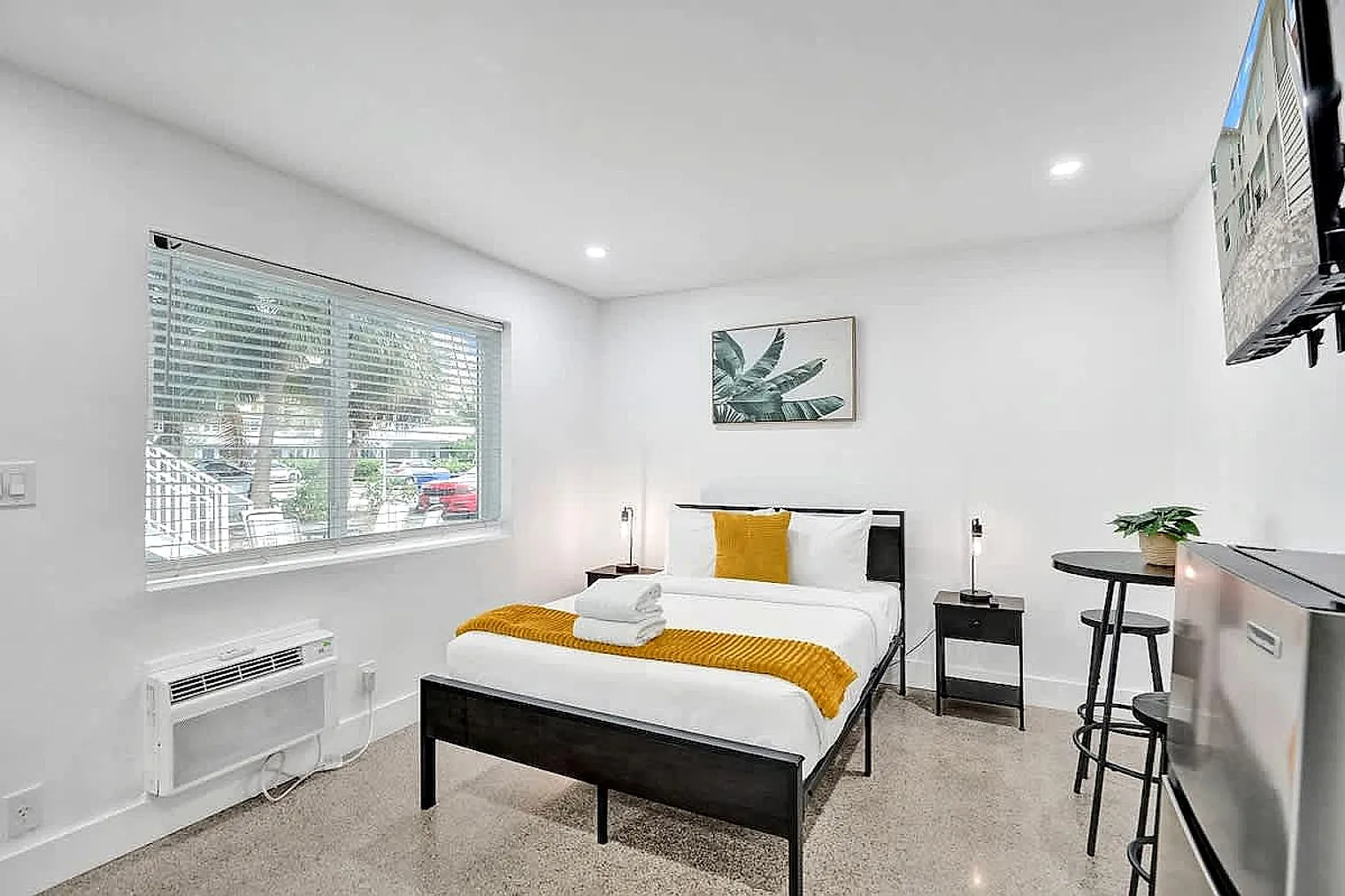 Studio, 1.0 bath, 613 sqft, $2,401 — Photo 1