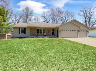 421 Ironwood Ct, Oconto, WI 54153
