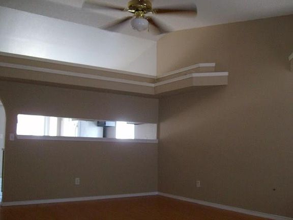 5th image of 12579 Kari Anne Dr