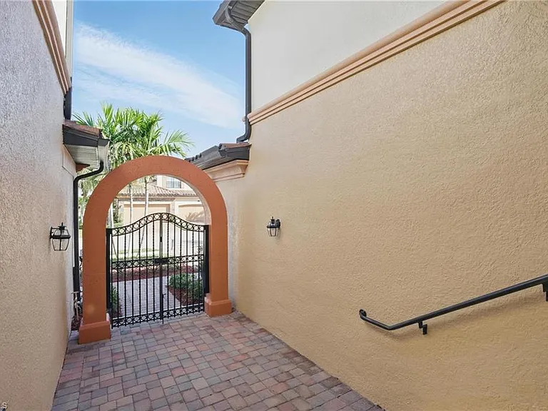 17291 Cherrywood Ct #8503 — Photo 6
