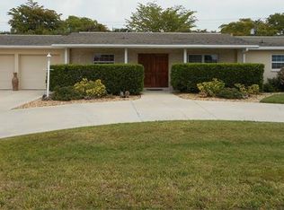 841 N Town And River Dr, Fort Myers, FL 33919