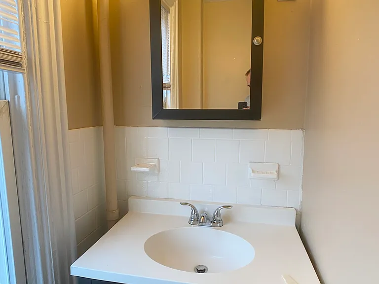 388 Centre St #2 — Photo 9