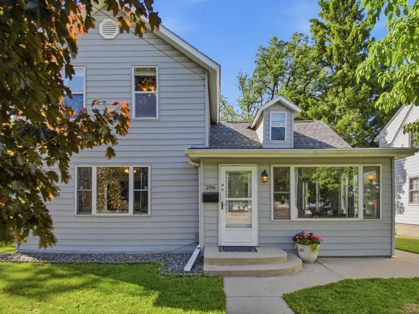 206 River St, Paynesville, MN 56362