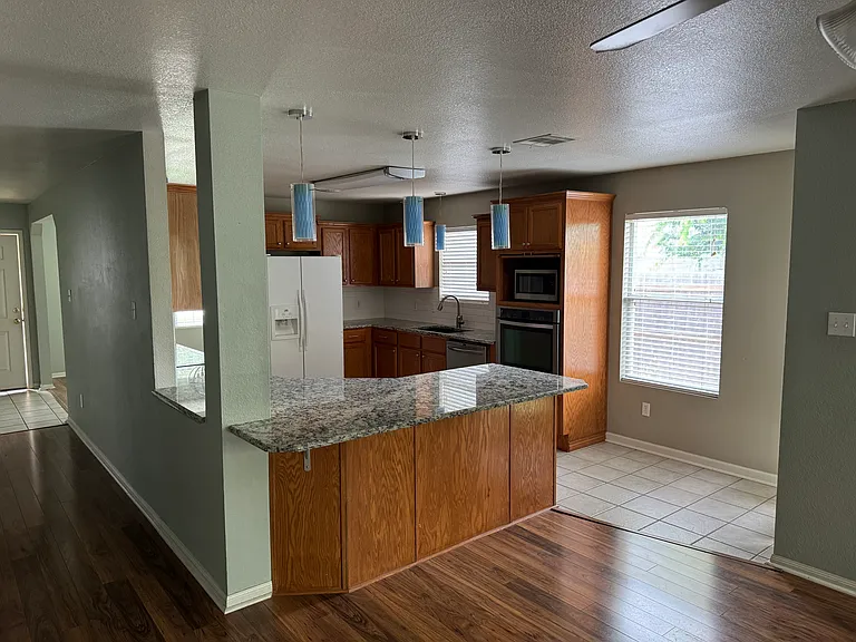 5423 Coach Stop Dr — Photo 15