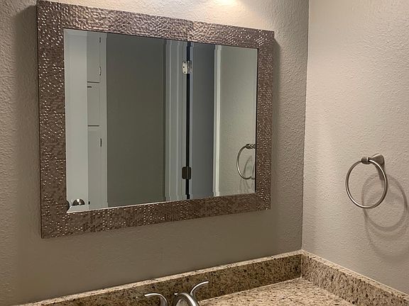 3rd image of 112 Linda Ln