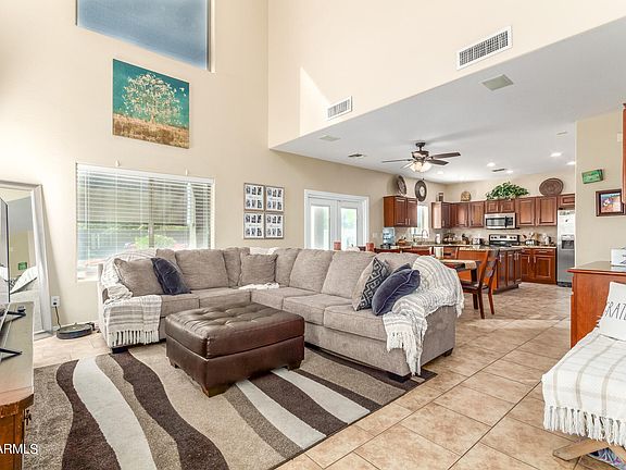 4th image of 33914 N Cobble Stone Dr