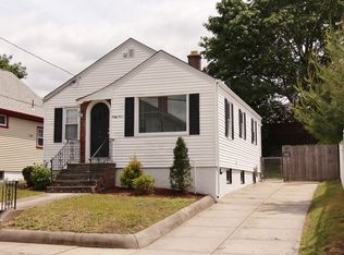 65 Gray St, Providence, RI 02909